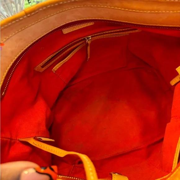 Vintage Dooney & Burke Coated Tote Bag - Picture 4 of 5